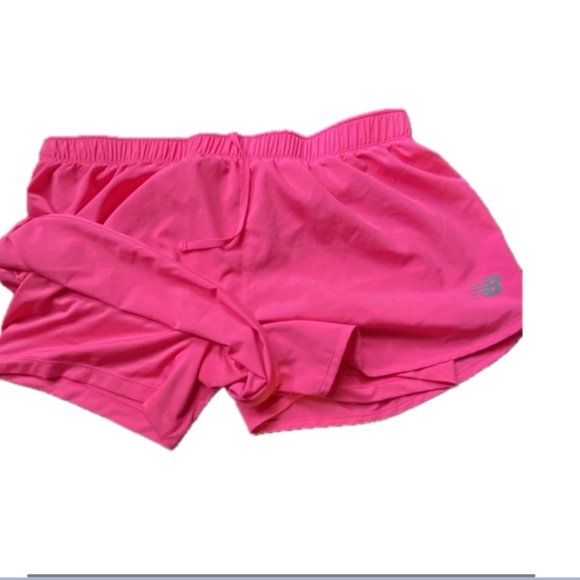 🎉New Balance Women's Athletic Shorts Hot Pink Size Large - Picture 4 of 5